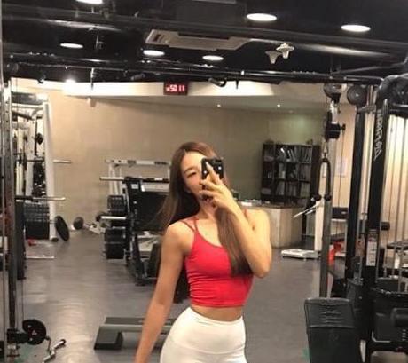 美女健身房吃瓜视频,网友直呼太真实！