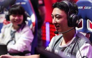 郑在秀街上吃瓜视频,揭秘明星日常趣味瞬间