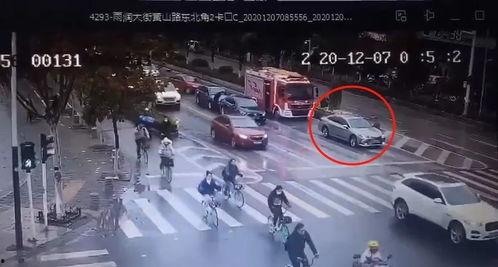 惩罚吃瓜事件视频大全在线观看,惩罚吃瓜事件视频大全，揭秘网络暴力背后的真相