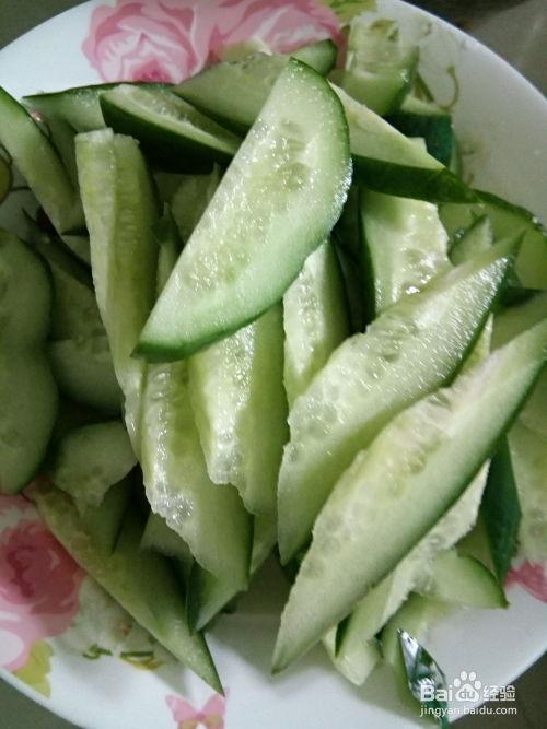 小雀瓜怎么抄菜吃的视频,跟随视频学做家常佳肴