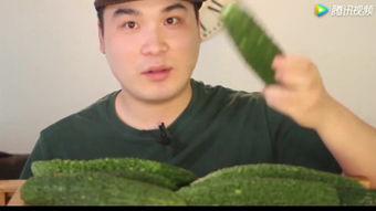 小时候吃红瓜视频在线观看,重温吃红瓜的美好时光